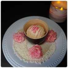 Load image into Gallery viewer, Ralph's Chocolate Delights White Chocolate Hot Chocolate Bomb *Gourmet Large Hot Chocolate Bombs Ingredients Premium Ghirardelli White Chocolate Marshmallows White Hot Chocolate Mix, hot cocoa bombs for Christmas, Holidays and Winter drink or beverage, Dessert