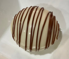 Load image into Gallery viewer, Ralph&#39;s Chocolate Delights White Chocolate Hot Chocolate Bomb *Gourmet Large Hot Chocolate Bombs Ingredients Premium Ghirardelli White Chocolate Marshmallows White Hot Chocolate Mix, hot cocoa bombs for Christmas, Holidays and Winter drink or beverage, Dessert
