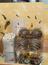 Load image into Gallery viewer, Ralph's Chocolate Delights Hot Chocolate Bomb Gift Set 4 pack *Gourmet Large Hot Chocolate Bombs Ingredients Premium Ghirardelli Chocolate, Marshmallows, Sprinkles, Chocolate Hot Chocolate Mix, hot cocoa bombs for Halloween, Thanksgiving, Christmas, Holidays, Dessert, parties, Weddings, events and Winter drink or beverage